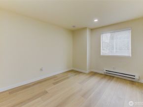 1601 Maple Lane B5, Kent WA 98030
