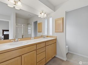 17747 89th Court NE, Bothell WA 98011