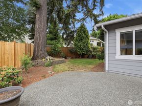 17747 89th Court NE, Bothell WA 98011