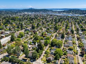 7546 26th Avenue NW B, Seattle WA 98117