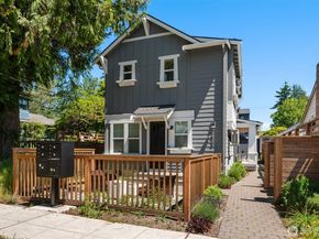 7546 26th Avenue NW B, Seattle WA 98117