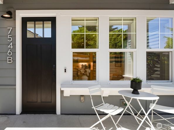 7546 26th Avenue NW B, Seattle WA 98117