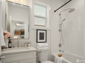 7546 26th Avenue NW B, Seattle WA 98117