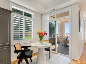 528 Lake Street S A101, Kirkland WA 98033