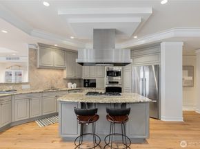 528 Lake Street S A101, Kirkland WA 98033