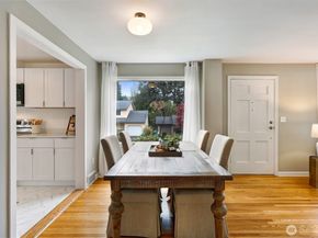 6203 39th Avenue NE, Seattle WA 98115