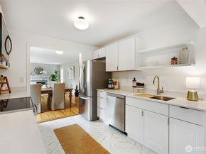 6203 39th Avenue NE, Seattle WA 98115