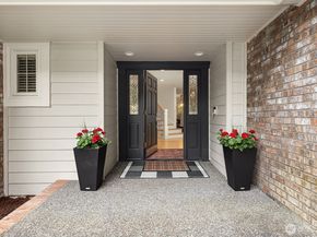 14214 216th Avenue NE, Woodinville WA 98077