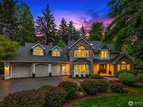 14214 216th Avenue NE, Woodinville WA 98077
