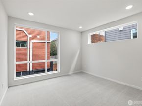 1816 24th Avenue S, Seattle WA 98144