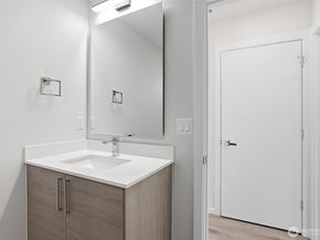 1816 24th Avenue S, Seattle WA 98144