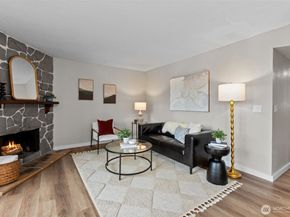 423 75th Street SE B26, Everett WA 98203