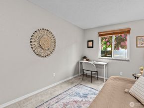 423 75th Street SE B26, Everett WA 98203