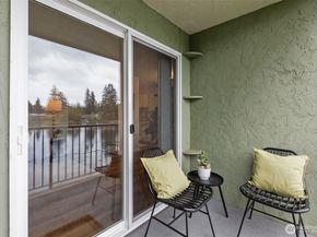 423 75th Street SE B26, Everett WA 98203