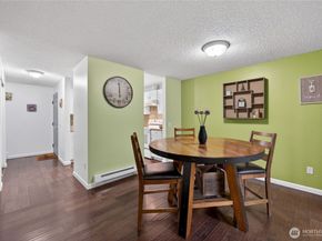 10037 NE 138th Place D2, Kirkland WA 98034