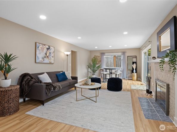 10812 NE 143rd Street, Kirkland WA 98034