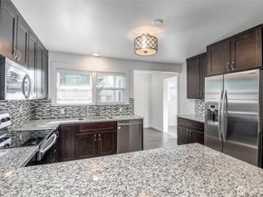 1716 E Main Street, Auburn WA 98002