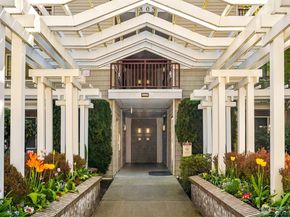1805 134th Avenue SE 22, Bellevue WA 98005