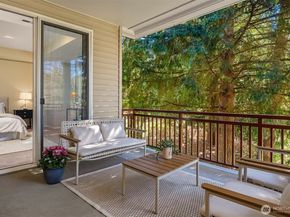 1805 134th Avenue SE 22, Bellevue WA 98005