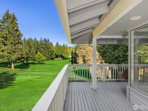 11186 Blue Pond Place NE, Bainbridge Island WA 98110