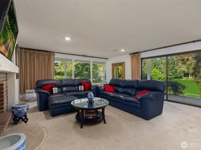 11186 Blue Pond Place NE, Bainbridge Island WA 98110