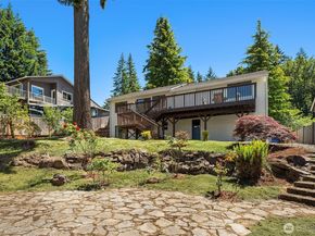 14428 SE 49th Street, Bellevue WA 98006
