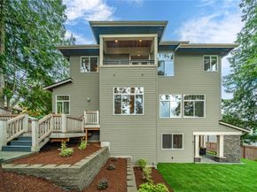 10223 NE 22nd Place, Bellevue WA 98004