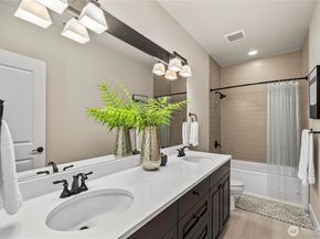 10223 NE 22nd Place, Bellevue WA 98004