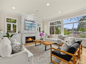 10223 NE 22nd Place, Bellevue WA 98004