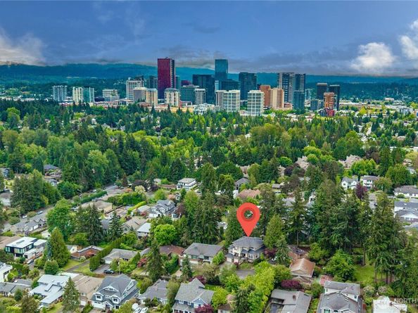 10223 NE 22nd Place, Bellevue WA 98004