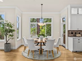 10223 NE 22nd Place, Bellevue WA 98004