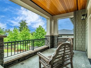 10223 NE 22nd Place, Bellevue WA 98004