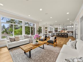 10223 NE 22nd Place, Bellevue WA 98004
