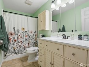 2440 Lincoln Avenue SE, Port Orchard WA 98366