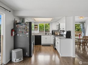 2440 Lincoln Avenue SE, Port Orchard WA 98366