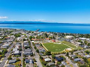 103 8th Avenue S, Edmonds WA 98020