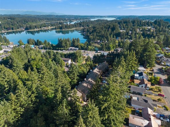 500 N National Avenue 14, Bremerton WA 98312