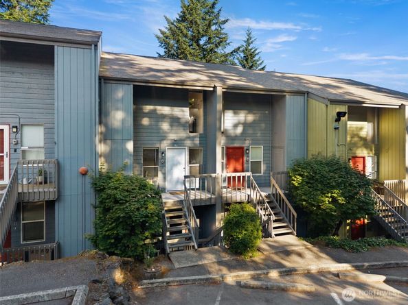 500 N National Avenue 14, Bremerton WA 98312