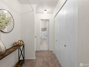 500 N National Avenue 14, Bremerton WA 98312