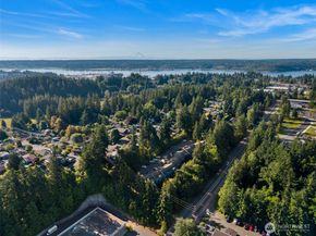500 N National Avenue 14, Bremerton WA 98312