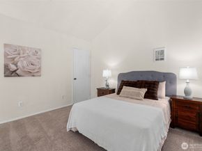 500 N National Avenue 14, Bremerton WA 98312
