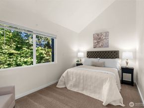 500 N National Avenue 14, Bremerton WA 98312