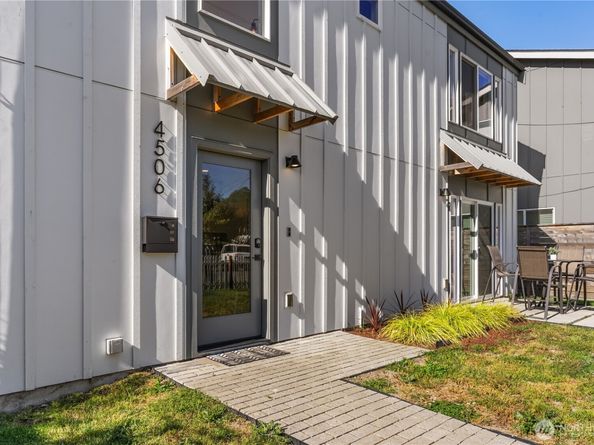 4506 S Kenyon St, Seattle WA 98118