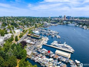 2143 N Northlake Way 11, Seattle WA 98103