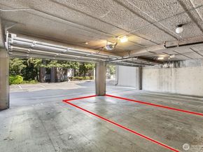10508 NE 32nd Place G102, Bellevue WA 98004