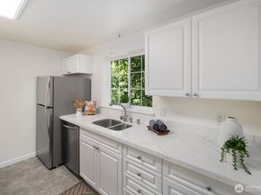 23333 Cedar Way C201, Mountlake Terrace WA 98043