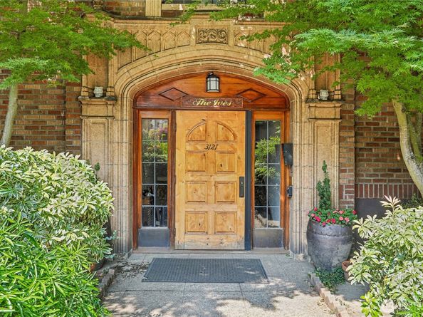 3121 Franklin Avenue E 1, Seattle WA 98102