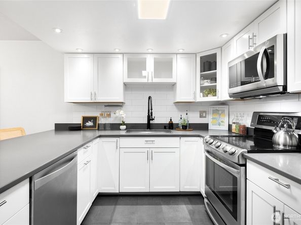 14651 NE 40th Street F5, Bellevue WA 98007