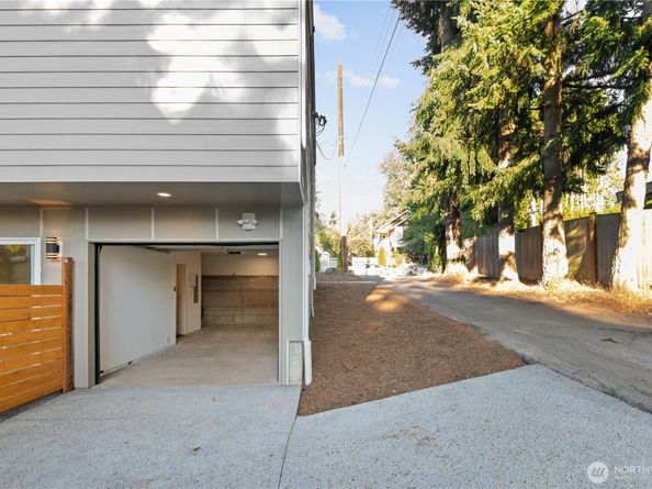 12749 37th Avenue NE, Seattle WA 98125