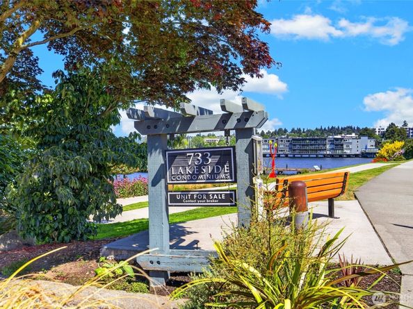 733 S Lake St 209, Kirkland WA 98033
